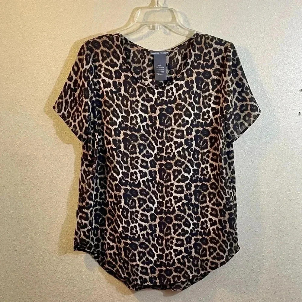 Chelsea & Theodore Women’s M Brown Animal Print Top Blouse Shirt Chiffon Feel
